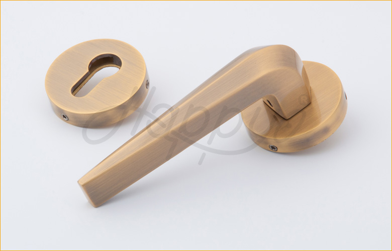 Glossy Antique Handle